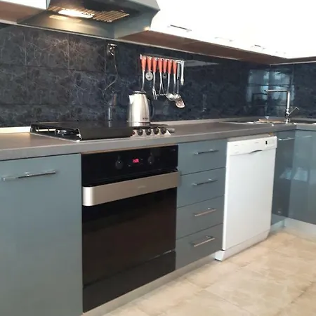 Trstenik Apartman *