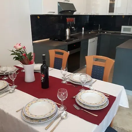 Trstenik Apartman *