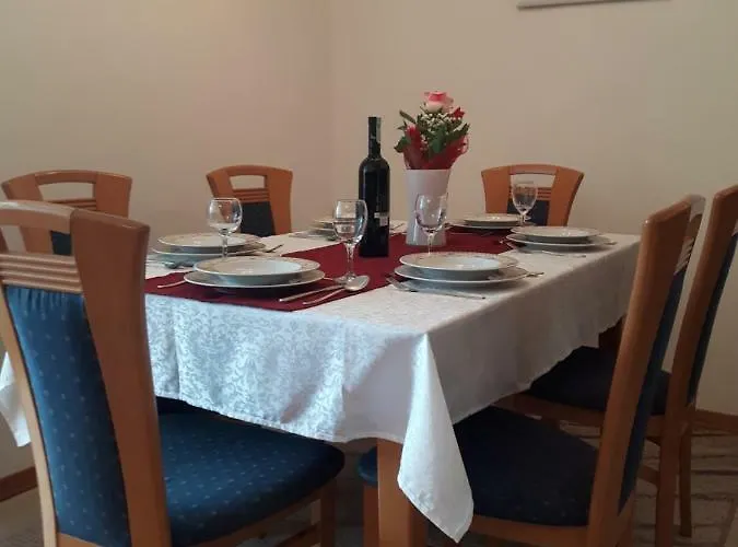 Trstenik Apartamento *